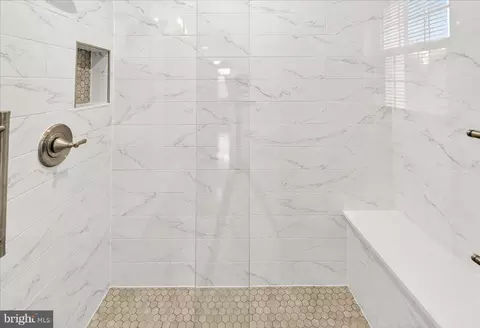 Bath - 601 Culler Ave, Frederick, MD 21701 photo 3 of 4