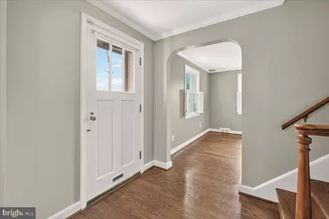 Entry Way - 601 Culler Ave, Frederick, MD 21701 photo 5 of 11