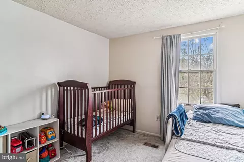 Bedroom - 6726 Fallow Hill Ct, Frederick, MD 21703 photo 3 of 4