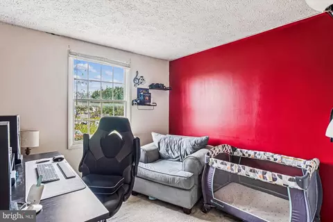 Bedroom - 6726 Fallow Hill Ct, Frederick, MD 21703 photo 4 of 4