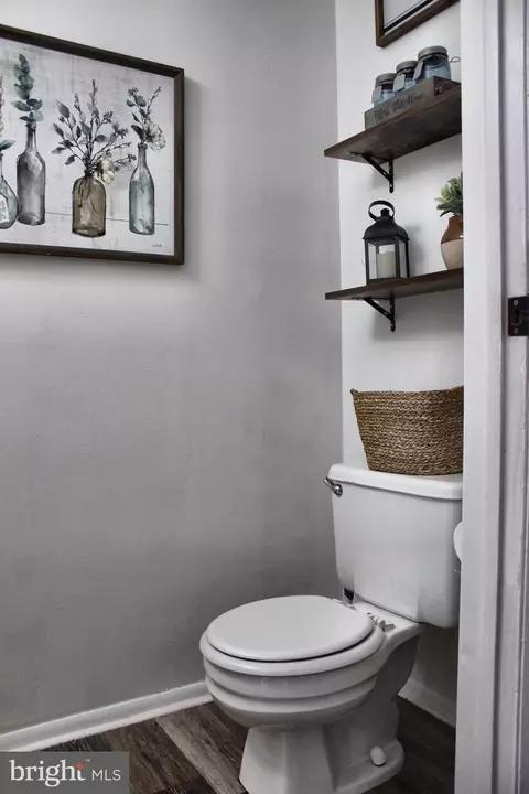 Bath - 6726 Fallow Hill Ct, Frederick, MD 21703 photo 1 of 2