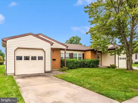 Exterior - 5681 Crabapple Dr, Frederick, MD 21703 photo 7 of 13