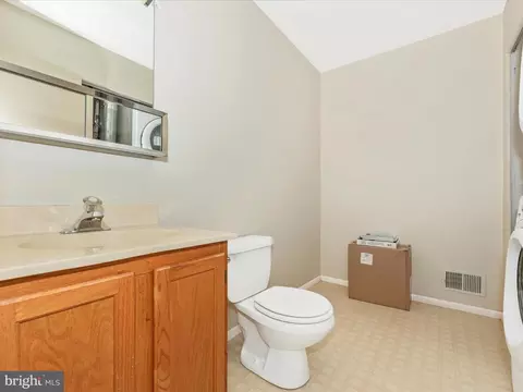 Bath - 5681 Crabapple Dr, Frederick, MD 21703 photo 3 of 3