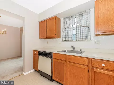 Kitchen - 5681 Crabapple Dr, Frederick, MD 21703 photo 8 of 8