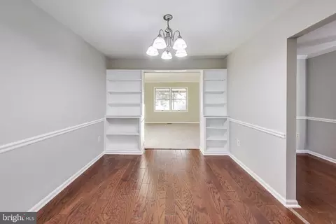 1009 Cheryls Ct, Frederick, MD 21703 photo 9