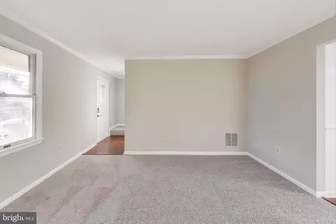 1009 Cheryls Ct, Frederick, MD 21703 photo 7