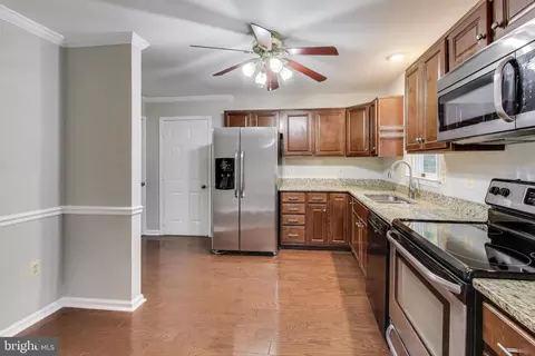 1009 Cheryls Ct, Frederick, MD 21703 photo 11