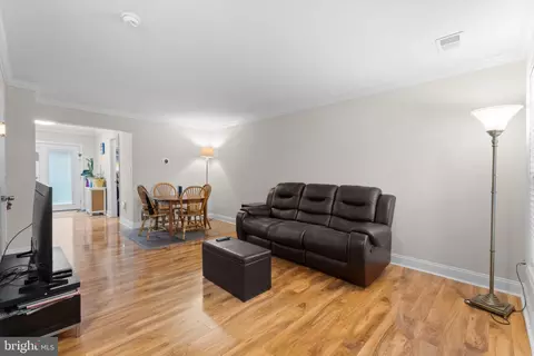 Living - 554 Lancaster Pl #554, Frederick, MD 21703 photo 1 of 2