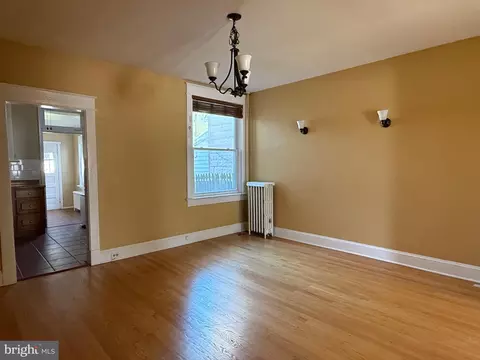 Living - 709 Motter, Frederick, MD 21701 photo 1 of 4
