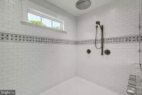 Bath - 3216 Ramsland Way, Frederick, MD 21704 photo 4 of 8