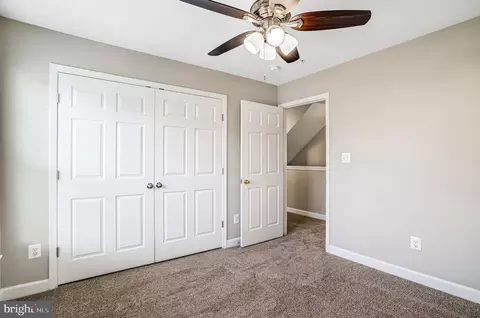5862 Imperial Dr, Frederick, MD 21703 photo 13