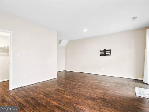 Living - 8479 Randell Ridge Rd, Frederick, MD 21704 photo 3 of 6