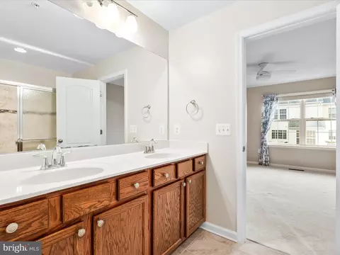 Bath - 8479 Randell Ridge Rd, Frederick, MD 21704 photo 2 of 3