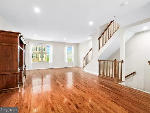 Living - 8479 Randell Ridge Rd, Frederick, MD 21704 photo 4 of 6