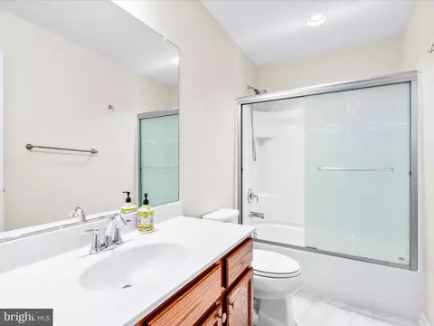 Bath - 8479 Randell Ridge Rd, Frederick, MD 21704 photo 3 of 3