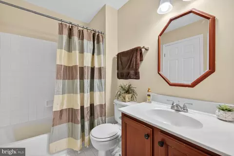 Bath - 610 Eisenhower Dr, Frederick, MD 21703 photo 3 of 3