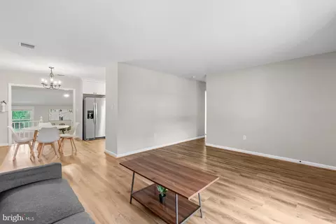 Living - 1511 W 8th St, Frederick, MD 21702 photo 4 of 4
