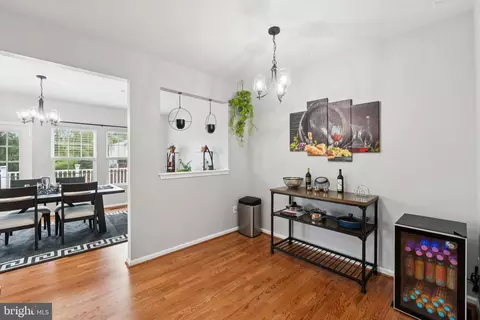 Entry Way - 1109 Spring Run Ct, Frederick, MD 21702 photo 1 of 3