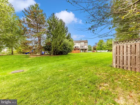 Exterior - 2457 Lakeside Dr, Frederick, MD 21702 photo 7 of 11
