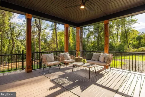 Exterior - 5409 Reeder Ln, Frederick, MD 21702 photo 6 of 14