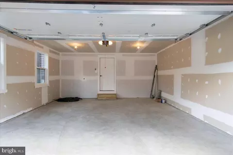 Entry Way - 5409 Reeder Ln, Frederick, MD 21702 photo 8 of 8