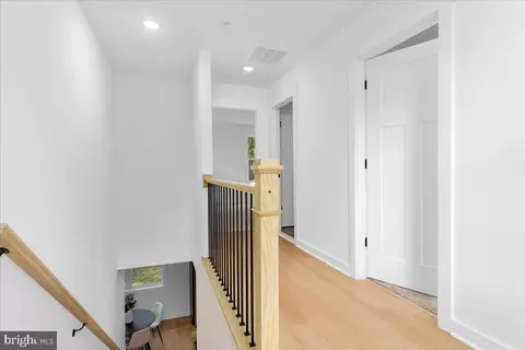Entry Way - 5409 Reeder Ln, Frederick, MD 21702 photo 7 of 8