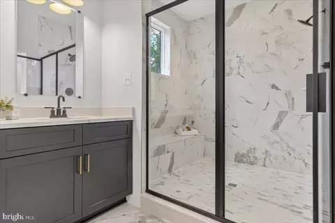 Bath - 5409 Reeder Ln, Frederick, MD 21702 photo 1 of 3