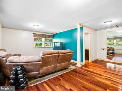 Living - 5821 Rowland Hill Rd, Cascade, MD 21719 photo 4 of 5