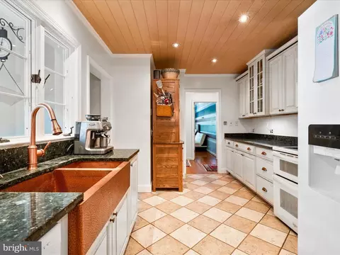 Kitchen - 5821 Rowland Hill Rd, Cascade, MD 21719 photo 1 of 4