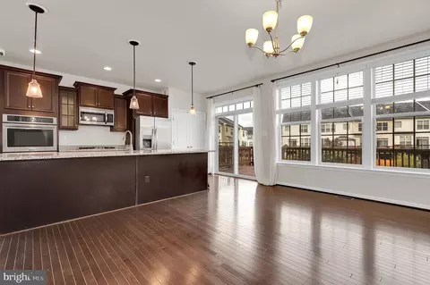 6514 Newton Dr, Frederick, MD 21703 photo 5