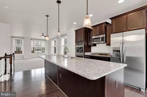 6514 Newton Dr, Frederick, MD 21703 photo 8
