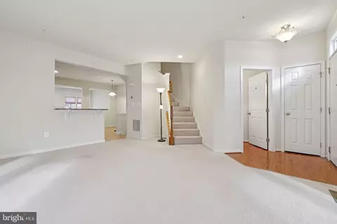 9646 Atterbury Ln, Frederick, MD 21704 photo 14