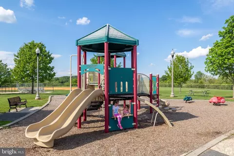 9646 Atterbury Ln, Frederick, MD 21704 photo 48