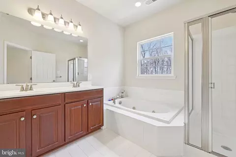 9646 Atterbury Ln, Frederick, MD 21704 photo 18
