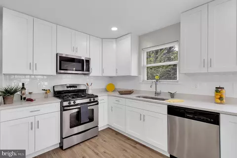 Kitchen - 432 Blossom Ln, Frederick, MD 21701 photo 3 of 3