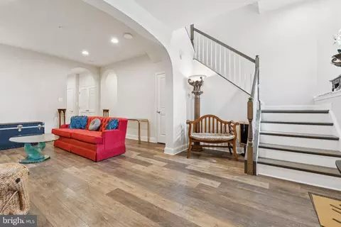 Entry Way - 969 Holden Rd, Frederick, MD 21701 photo 5 of 6