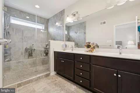 Entry Way - 969 Holden Rd, Frederick, MD 21701 photo 4 of 6
