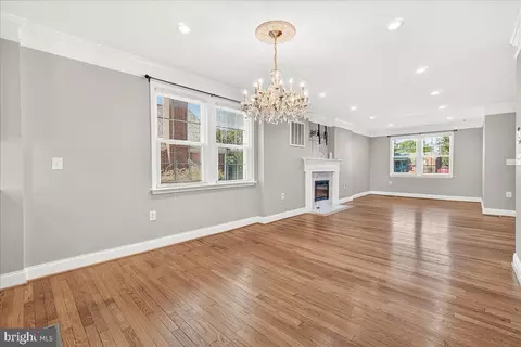 Living - 520 Lee Pl, Frederick, MD 21702 photo 1 of 2