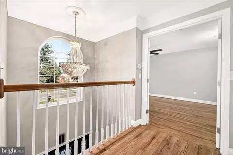 Entry Way - 520 Lee Pl, Frederick, MD 21702 photo 4 of 6