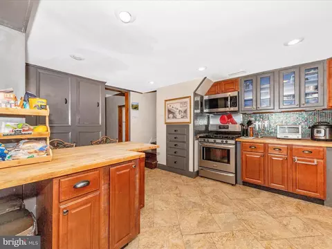 Kitchen - 709 E A St E, Brunswick, MD 21716 photo 5 of 5