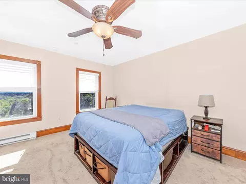 Bedroom - 709 E A St E, Brunswick, MD 21716 photo 2 of 5