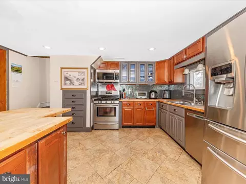 Kitchen - 709 E A St E, Brunswick, MD 21716 photo 4 of 5