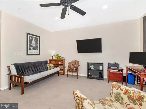 648 Tivoli Rd, Frederick, MD 21703 photo 23