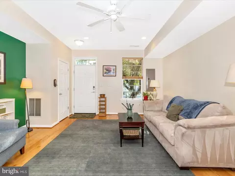 648 Tivoli Rd, Frederick, MD 21703 photo 4