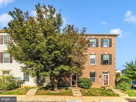 648 Tivoli Rd, Frederick, MD 21703 photo 2
