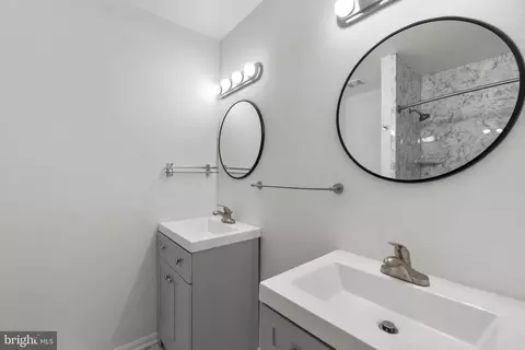 Bath - 1225 E Danielle Dr #1225E, Frederick, MD 21703 photo 1 of 2