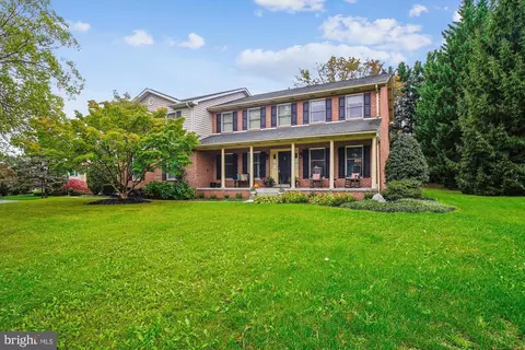 Exterior - 8116 Laurel Ridge Rd, Frederick, MD 21702 photo 2 of 16