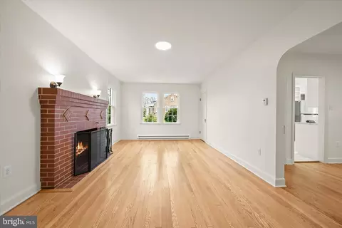 Living - 1631 Shookstown Rd, Frederick, MD 21702 photo 5 of 7