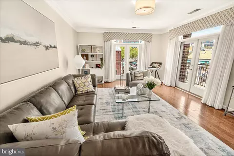 35 E All Saints St #111, Frederick, MD 21701