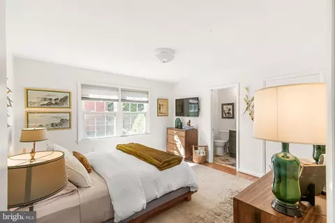 Bedroom - 8010 Meadowview Dr, Frederick, MD 21702 photo 1 of 8